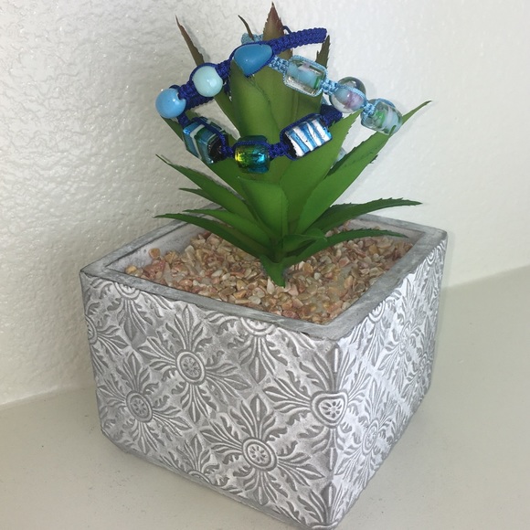 Handmade Chinese Knotting Bracelet W/ Glass Beads - Picture 8 of 8